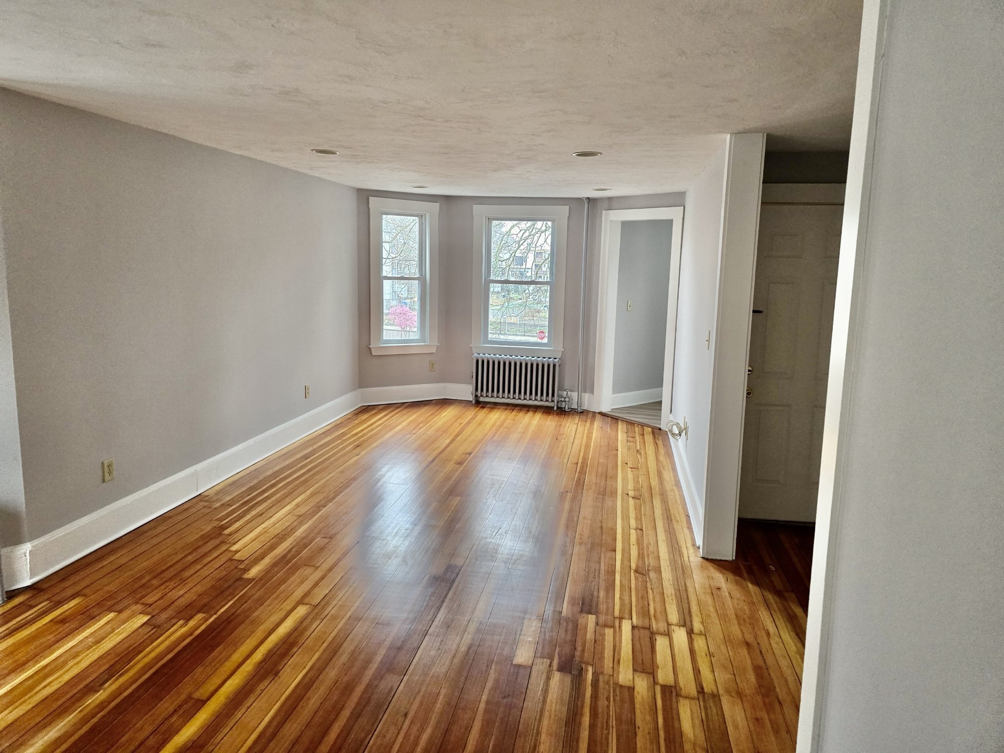 31 Kenberma Road, Unit 2 Boston, MA 02124 - Photo 3 of 5 Gallery Image 3
