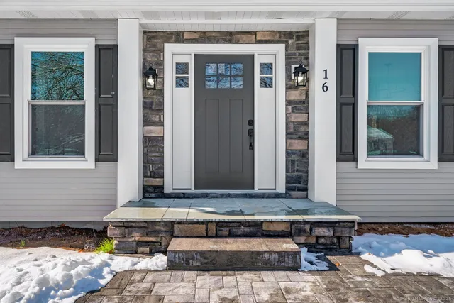 $509,900 | 16 Landing Circle, Windsor, CT 06095