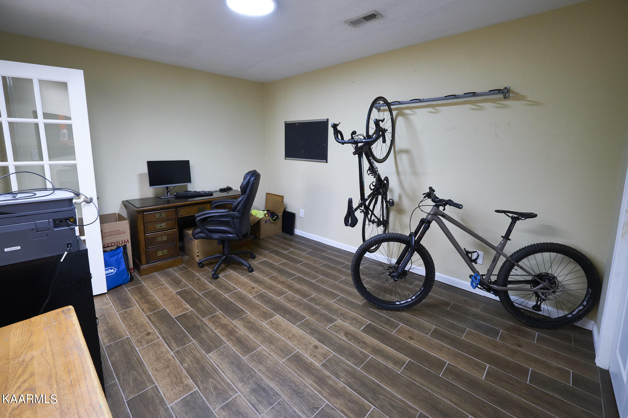 6868 Reddege Road Knoxville, TN 37918 - Photo 25 of 33 Downstairs office