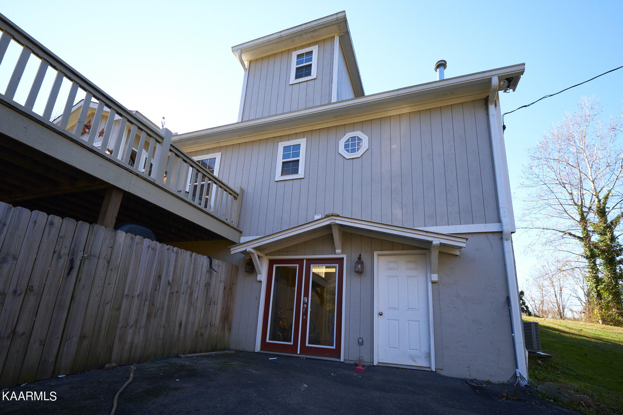 6868 Reddege Road Knoxville, TN 37918 - Photo 27 of 33 Back entrance
