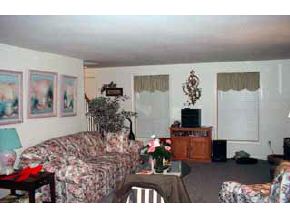 187 A Robinson Road, Unit 1 Hudson, NH 03051 - Photo 3 of 5