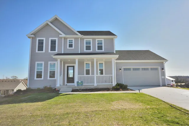 $644,900 | 605 Standing Stone Drive, Waukesha, WI 53189