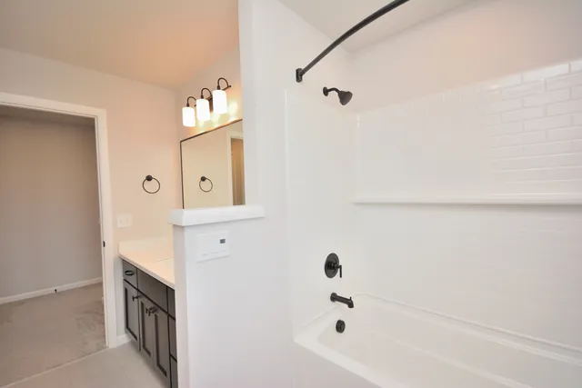 $644,900 | 605 Standing Stone Drive, Waukesha, WI 53189