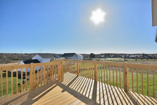 $644,900 | 605 Standing Stone Drive, Waukesha, WI 53189