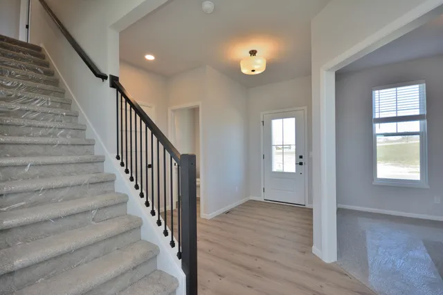 $644,900 | 605 Standing Stone Drive, Waukesha, WI 53189