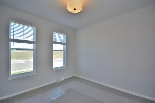 $644,900 | 605 Standing Stone Drive, Waukesha, WI 53189