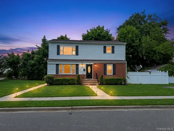 $5,950 | 1077 Gerald Street, Uniondale, NY 11553