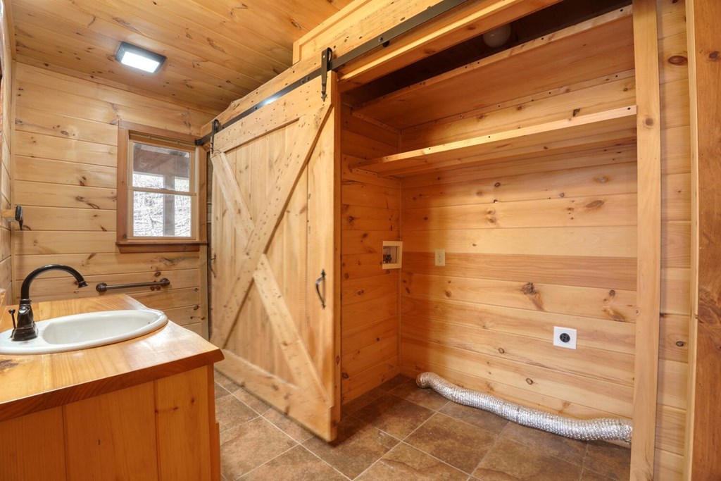 158 Whispering Pines Blue Ridge, GA 30513 - Photo 27 of 74 Gallery Image 27