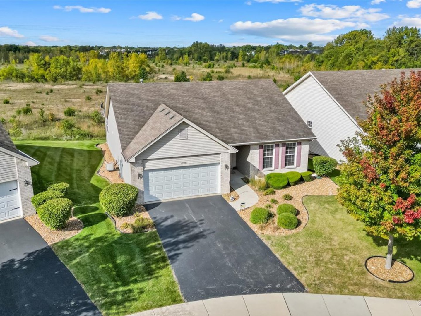 17228 Como Avenue Lockport, IL 60441 - Photo 26 of 32 a aerial view of a house with a yard