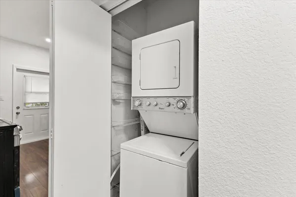 $2,800 | 518 Biscayne Drive, Unit B, West Palm Beach, FL 33401