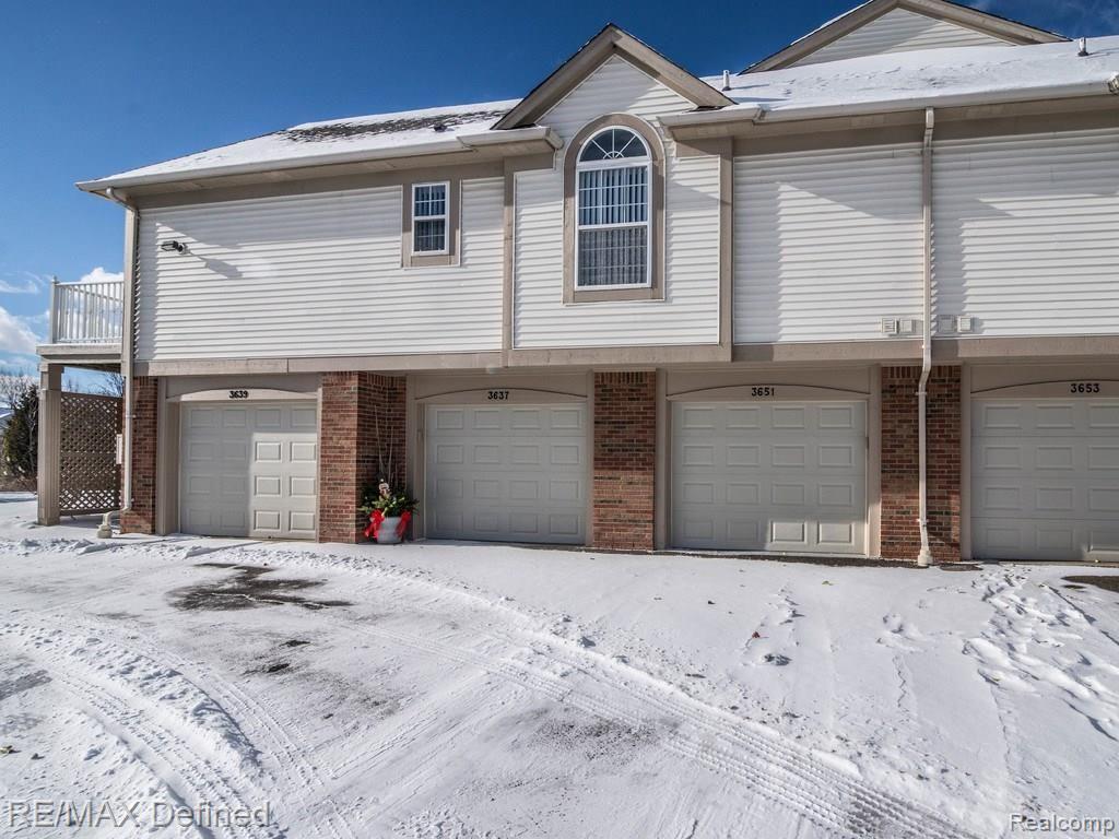 3651 Oakmonte Boulevard, Unit 21 Rochester, MI 48306 - Photo 2 of 16