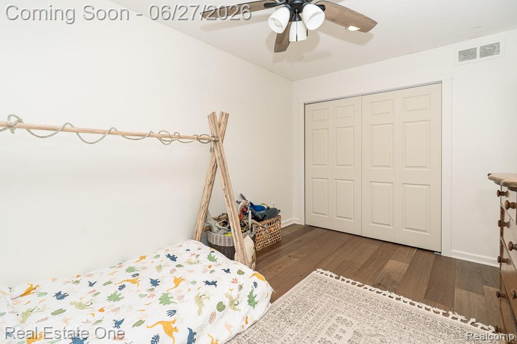 1222 Kings Cove Court, Unit 244 Rochester, MI 48306 - Photo 24 of 44 Bedroom #2 -