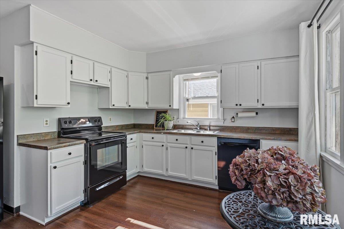 872 South MacArthur Boulevard Springfield, IL 62704 - Photo 15 of 37