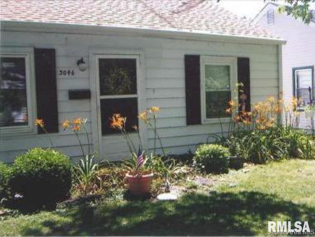 3046 South 3rd Street Springfield, IL 62703 - Photo 3 of 29