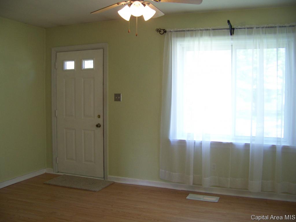 3046 South 3rd Street Springfield, IL 62703 - Photo 7 of 29