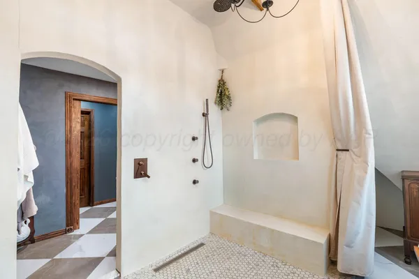 $435,000 | 907 Broadmoor Street, Amarillo, TX 79106