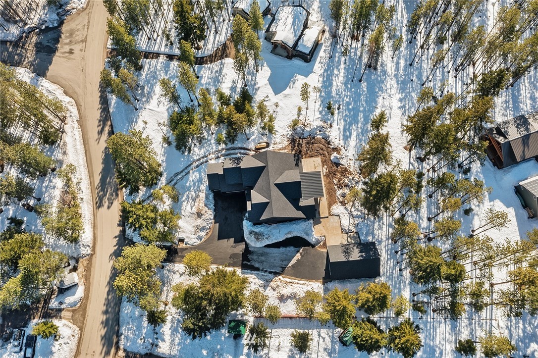 651 Bakers Road Ronald, WA 98940 - Photo 35 of 39 an aerial view of a house with a yard and garden