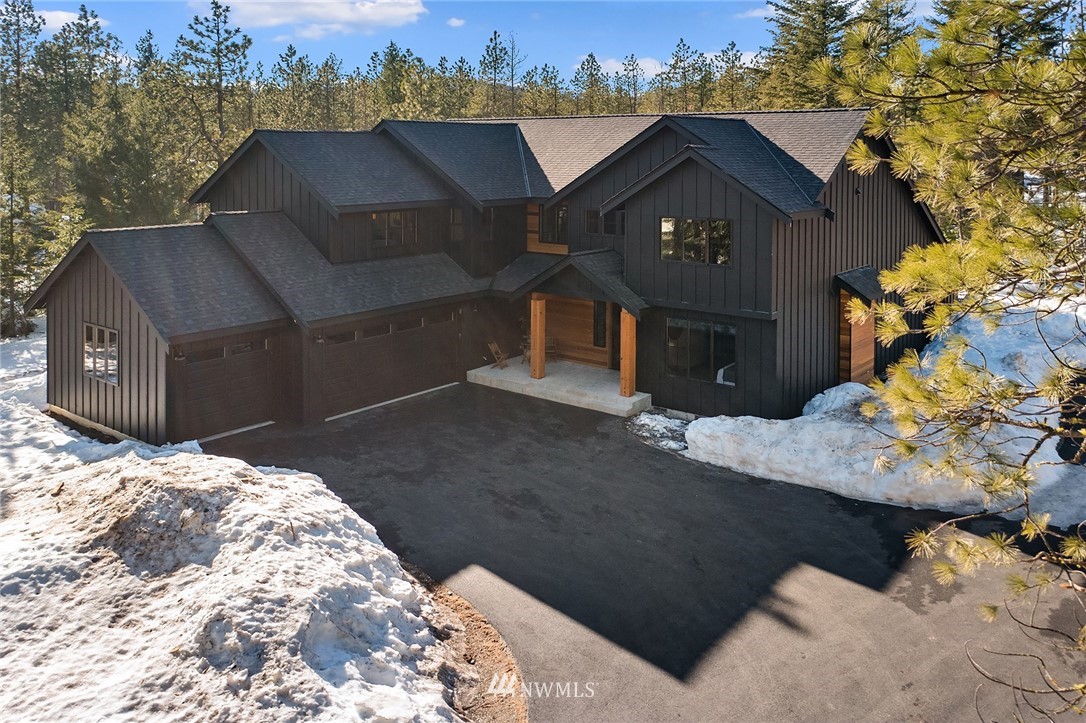 651 Bakers Road Ronald, WA 98940 - Photo 39 of 39 a front view of a house with a yard