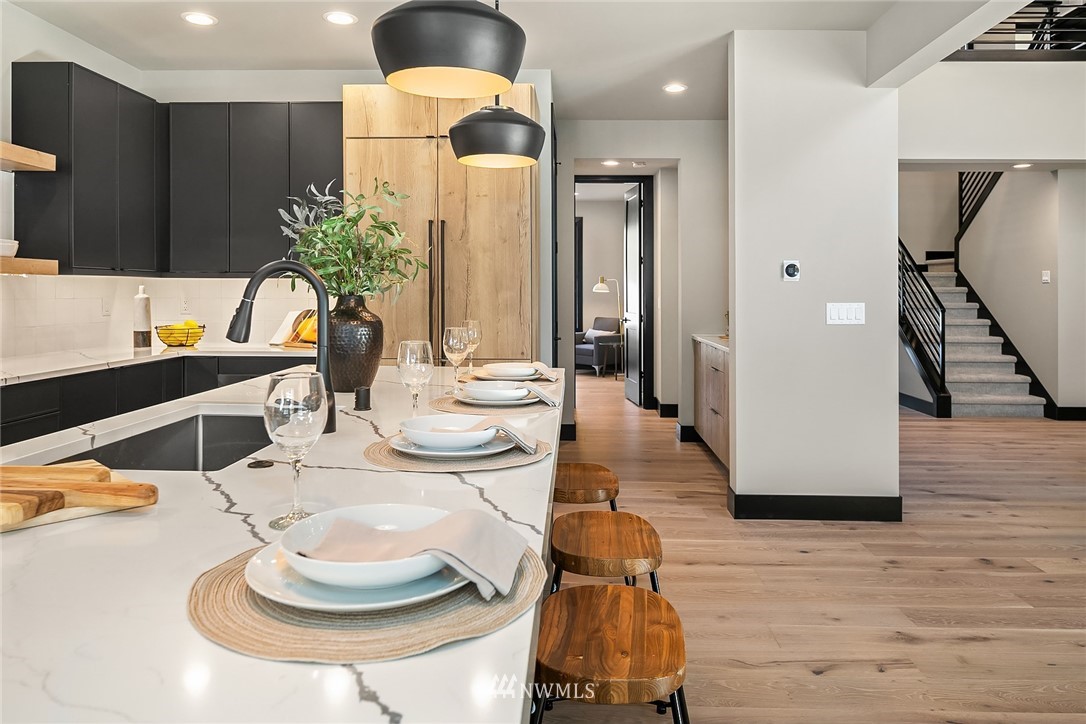 651 Bakers Road Ronald, WA 98940 - Photo 10 of 39 a dining room with furniture and wooden floor