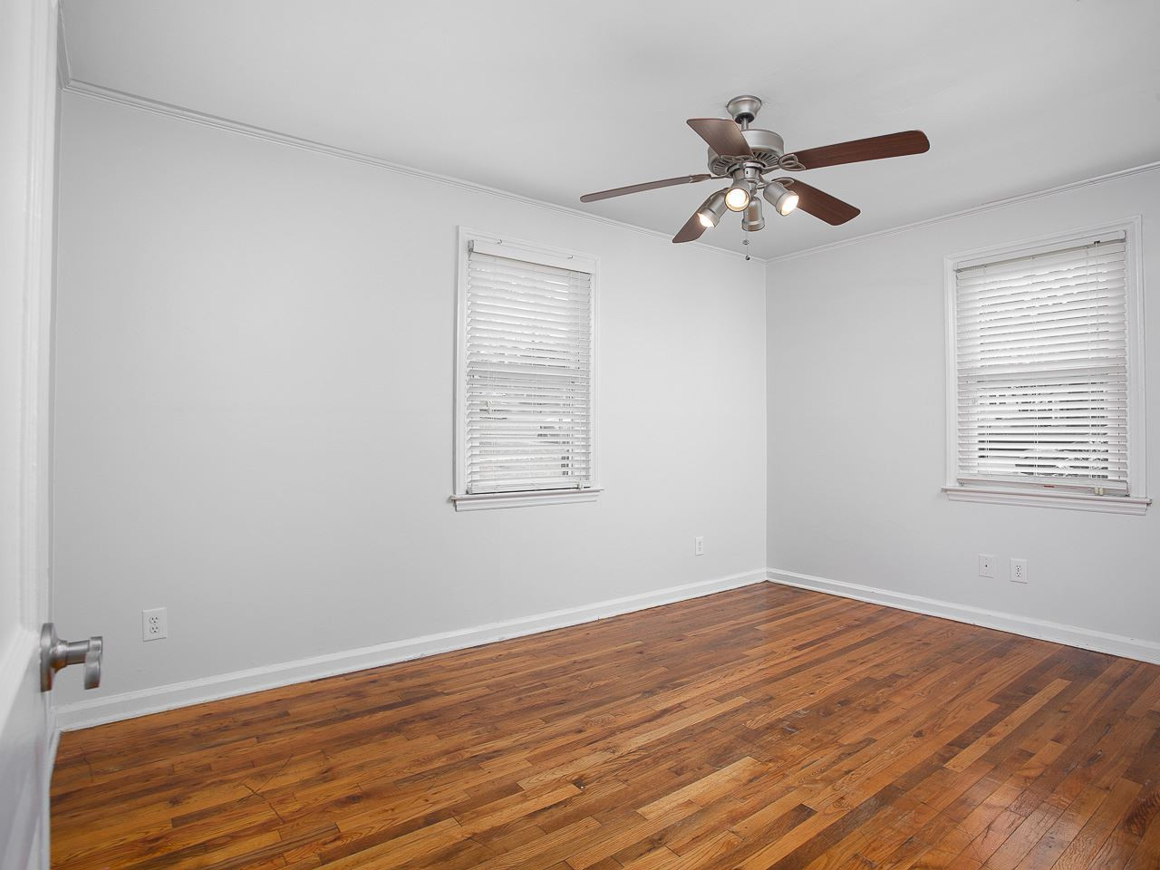 2212 Brewer Street Raleigh, NC 27608 - Photo 22 of 27 Photo 22