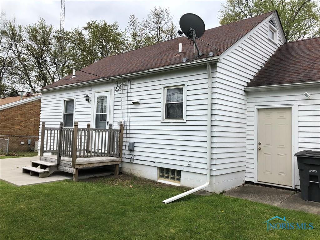 1027 Metcalf Road Toledo, OH 43615 - Photo 32 of 41 Photo 32