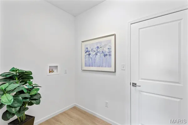 $330,900 | 2 Ashford At River Bluffs Manors, Florissant, MO 63031