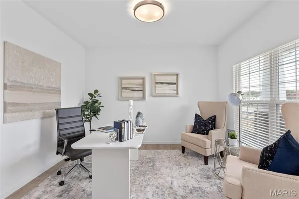 $330,900 | 2 Ashford At River Bluffs Manors, Florissant, MO 63031