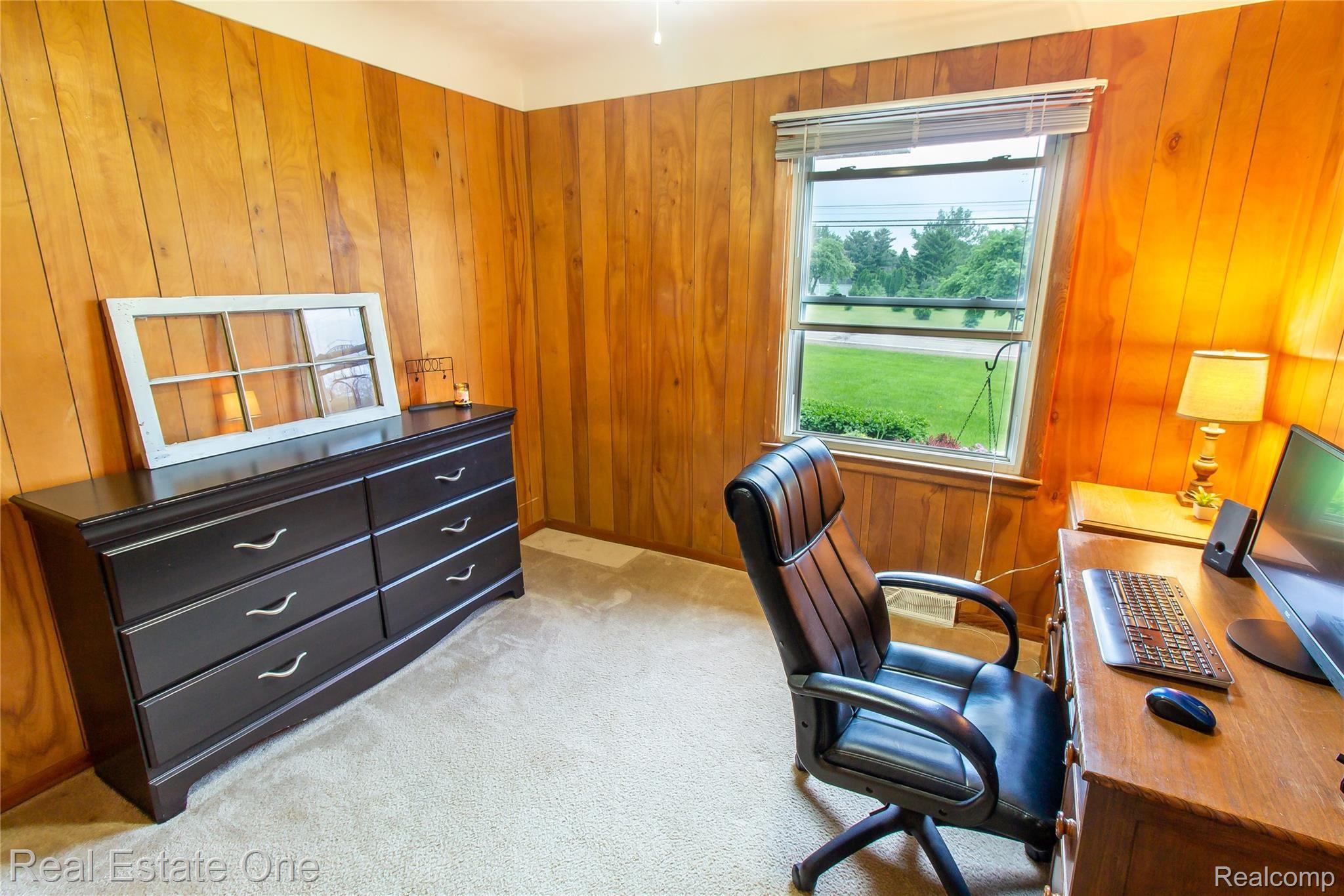 3255 Ludwig Road Oxford, MI 48371 - Photo 18 of 22 Ludwig-office.jpg