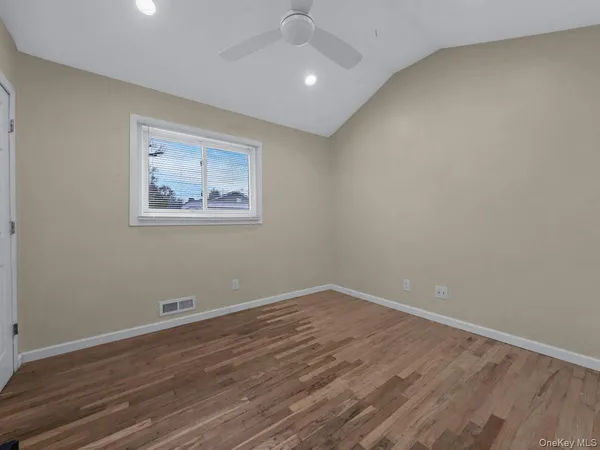 $639,999 | 1255 Udall Road, Bay Shore, NY 11706