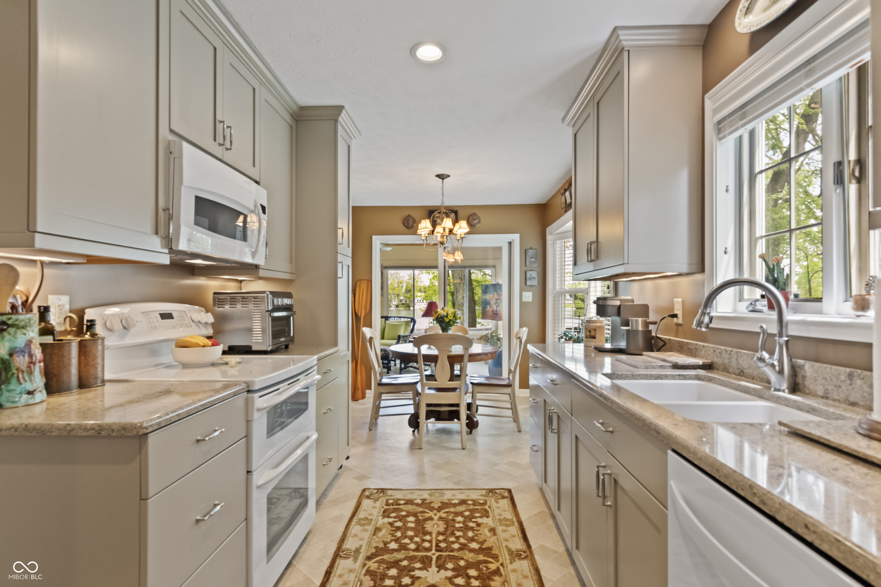 3602 Bay Rd S Drive Indianapolis, IN 46240 - Photo 15 of 59 Gallery Image 15
