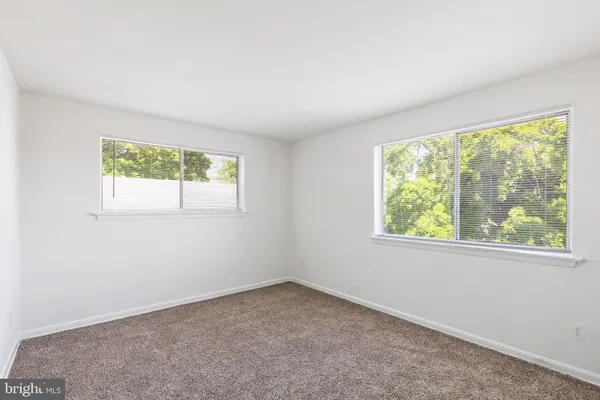 $1,100 | 5124 Astor Place Southeast, Washington, DC 20019