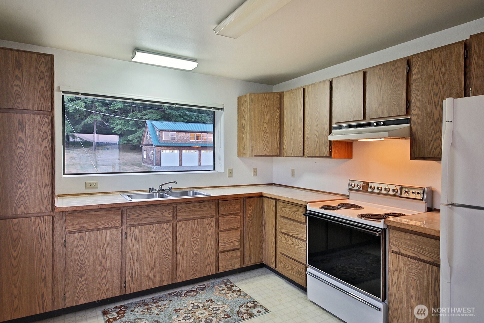 8267 South Franklin Road Clinton, WA 98236 - Photo 25 of 40