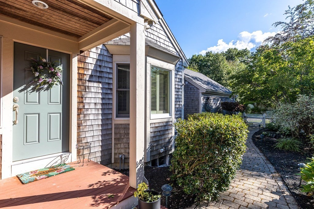 25 Rigsdale Way, Unit 25 Plymouth, MA 02360 - Photo 2 of 38 a house view with a outdoor space