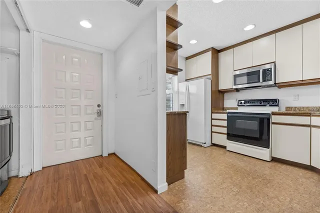 $205,000 | 11160 West Sample Road, Unit 11160, Coral Springs, FL 33065