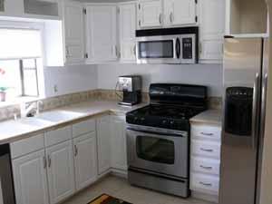 Kitchen - Left Angle