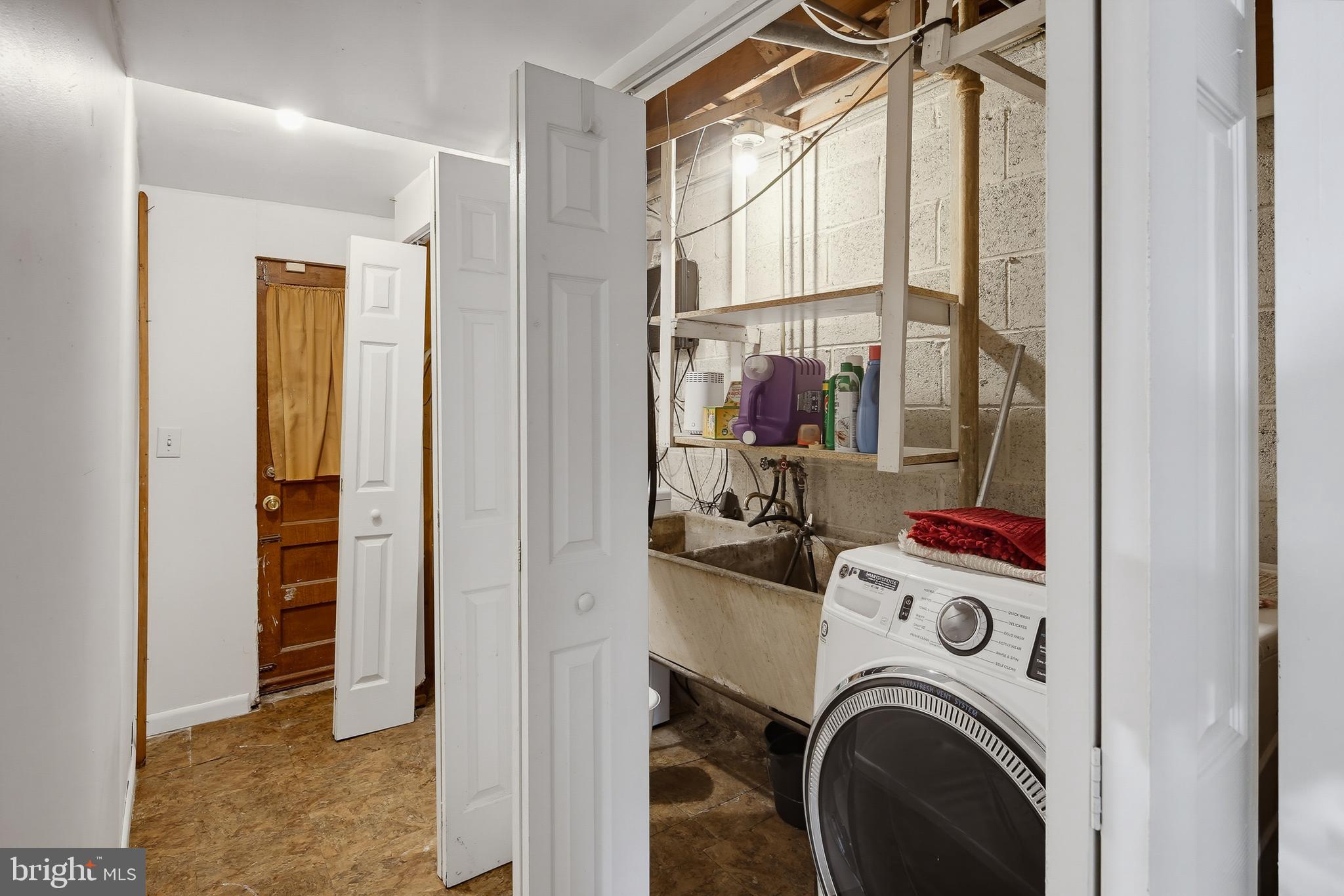5655 Utrecht Road Baltimore, MD 21206 - Photo 29 of 36 Laundry area