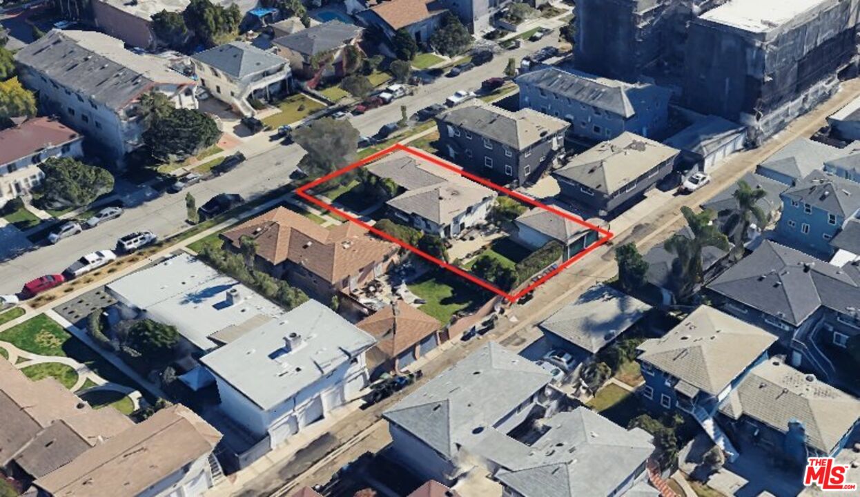 8815 Reading Avenue Los Angeles, CA 90045 - Photo 10 of 12