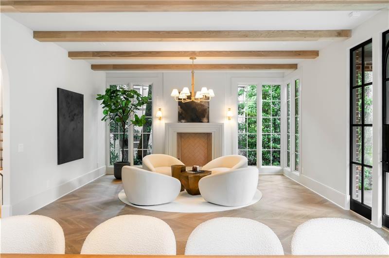 1026 Reeder Circle Northeast Atlanta, GA 30306 - Photo 9 of 95