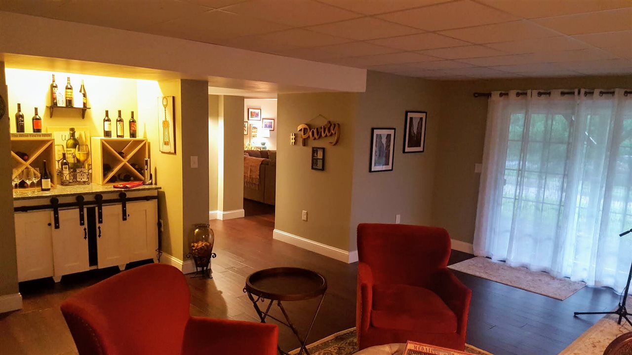 6 Crown Point Circle, Unit 75 Merrimack, NH 03054 - Photo 11 of 20 Gallery Image 11