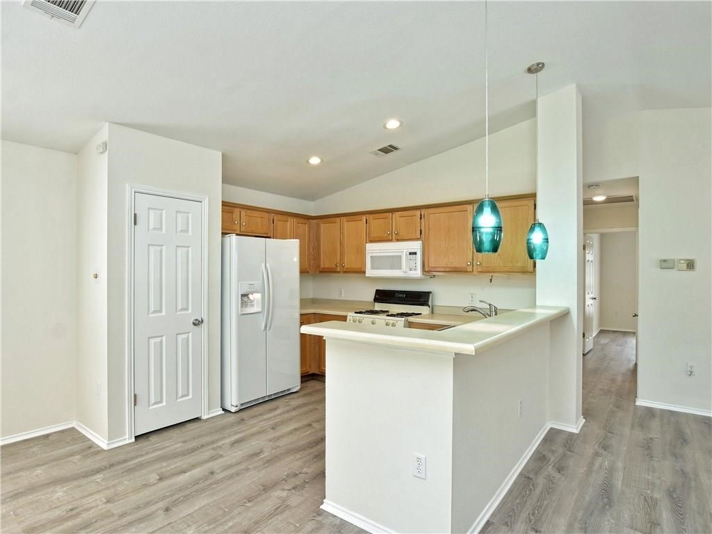 512 Shep Street Austin, TX 78748 - Photo 4 of 16