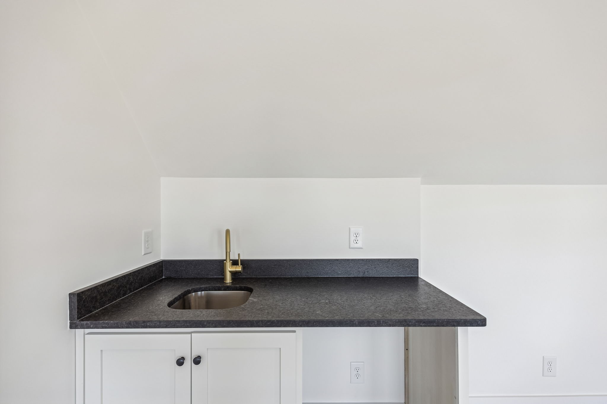 13841 Cainsville Road Lebanon, TN 37090 - Photo 51 of 81 a kitchen with a sink and cabinets