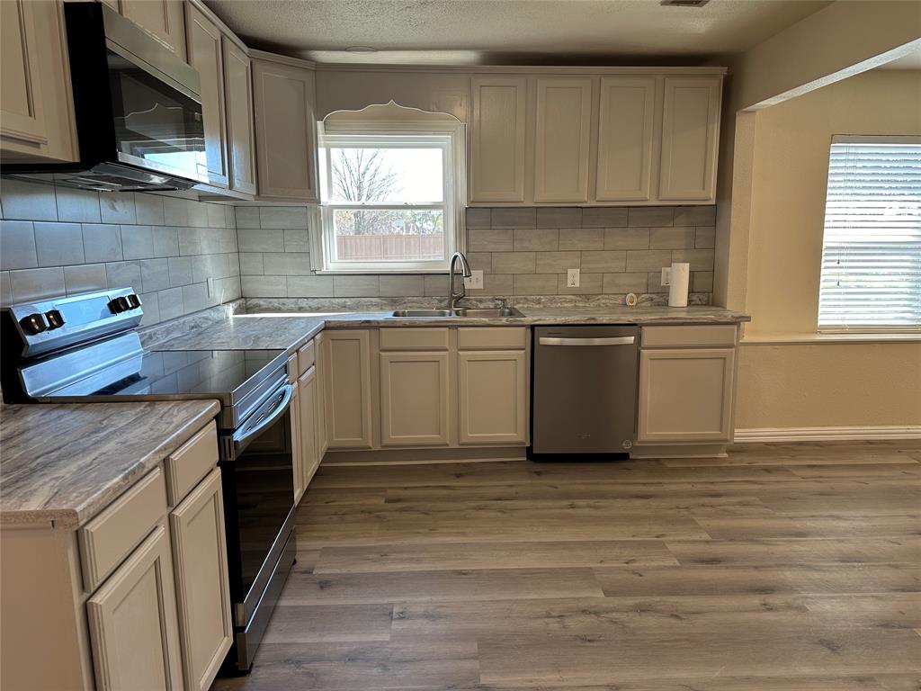 4706 Sachse Road Sachse, TX 75048 - Photo 10 of 22