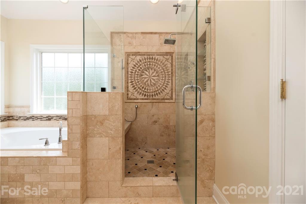 10840 Hellebore Road Charlotte, NC 28213 - Photo 21 of 37 Gallery Image 21