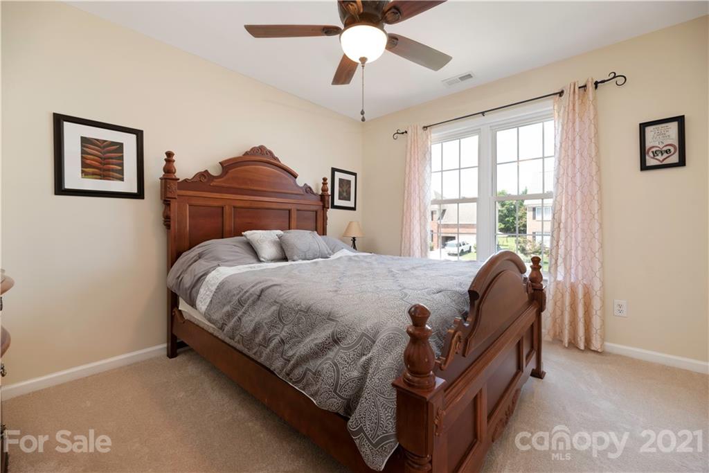 10840 Hellebore Road Charlotte, NC 28213 - Photo 25 of 37 Gallery Image 25