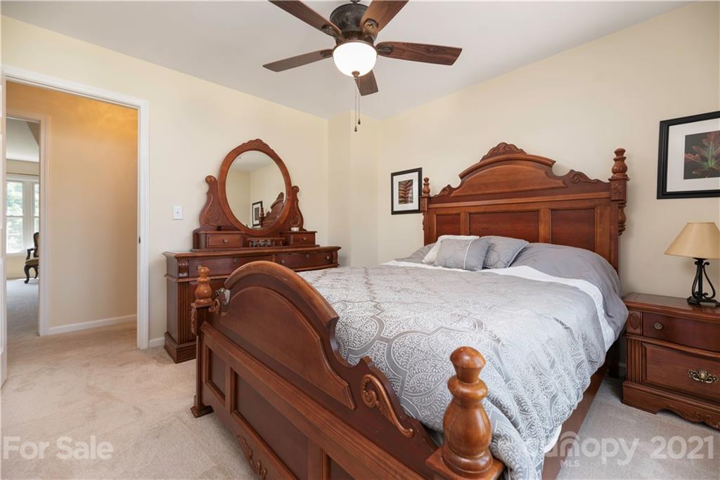 10840 Hellebore Road Charlotte, NC 28213 - Photo 26 of 37 Gallery Image 26