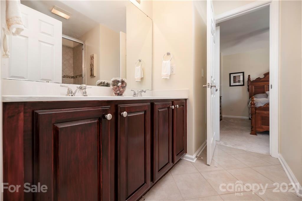 10840 Hellebore Road Charlotte, NC 28213 - Photo 27 of 37 Gallery Image 27