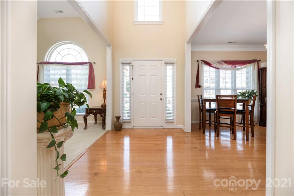 10840 Hellebore Road Charlotte, NC 28213 - Photo 4 of 37 Gallery Image 4