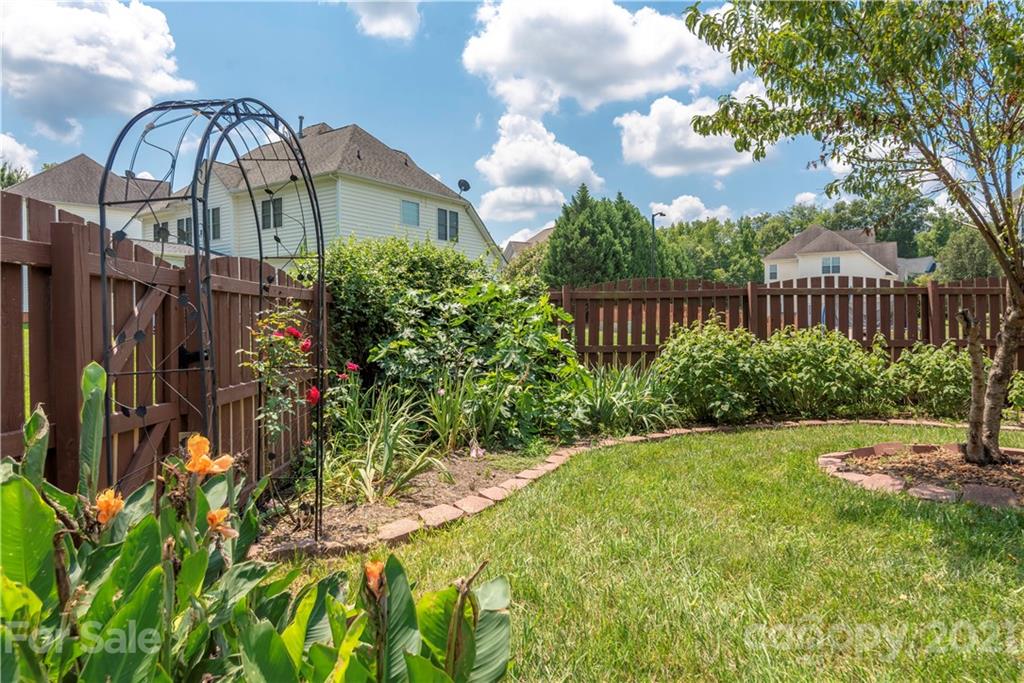 10840 Hellebore Road Charlotte, NC 28213 - Photo 35 of 37 Gallery Image 35