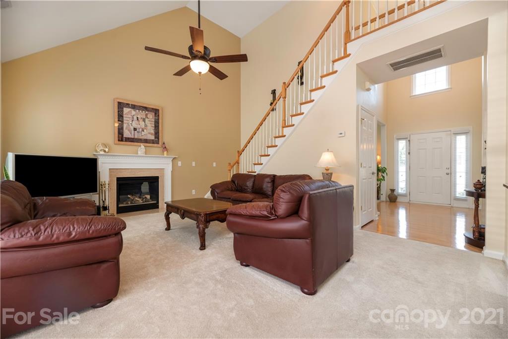 10840 Hellebore Road Charlotte, NC 28213 - Photo 10 of 37 Gallery Image 10