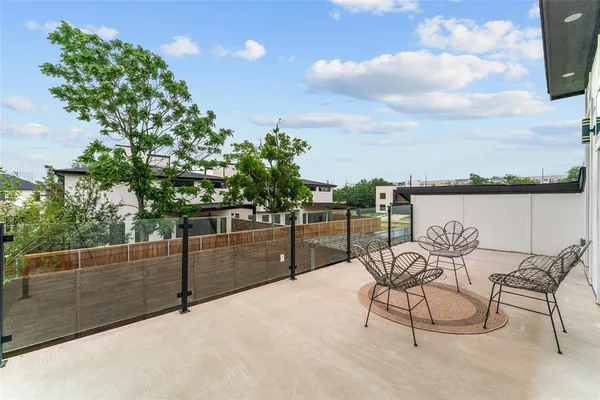 $6,500 | 3210 Herbert Street, Dallas, TX 75212